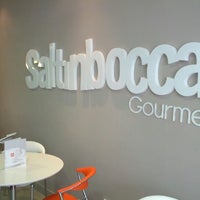 Das Foto wurde bei Saltinbocca Gourmet von Carlos A. G. am 9/22/2012 aufgenommen