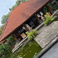 Photo taken at Bali Rani Hotel by Hande N. on 11/17/2022