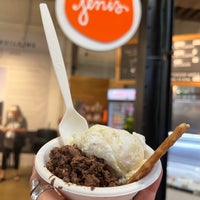 Photo taken at Jeni&amp;#39;s Splendid Ice Creams by Deborah on 5/14/2023