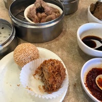 3/7/2021 tarihinde Richard B.ziyaretçi tarafından Canton House Chinese Restaurant'de çekilen fotoğraf