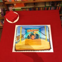 4/12/2014にMeleah M.がRed Balloon Bookshopで撮った写真