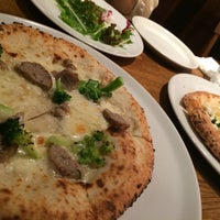 Photo taken at Pizzeria Da Cibo by Keiko on 8/12/2015