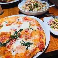 Photo taken at California Pizza Kitchen by えんどー on 3/4/2020