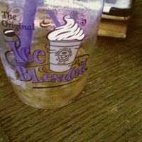Photo taken at The Coffee Bean &amp;amp; Tea Leaf by Hanie ♥. on 7/20/2013