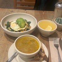 Photo taken at Le Pain Quotidien by Elvia F. on 9/21/2023