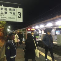 Photo taken at 原宿駅 3番線ホーム by Yusuke T. on 12/31/2014