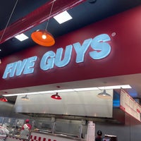 Photo taken at Five Guys by Suresh Y. on 6/14/2022