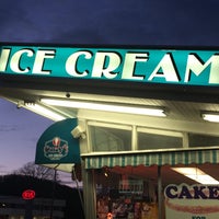 3/5/2016에 Kurt W.님이 Curly&amp;#39;s Ice Cream &amp;amp; Frozen Yogurt에서 찍은 사진
