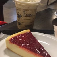 Photo taken at Starbucks by Ariane on 12/30/2017