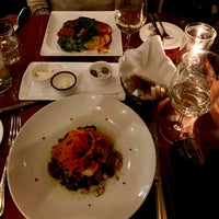 2/6/2020 tarihinde Sylvia G.ziyaretçi tarafından La Tour Restaurant &amp;amp; Bar'de çekilen fotoğraf