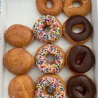Photo taken at Krispy Kreme Doughnuts by Cesar C. on 8/25/2020