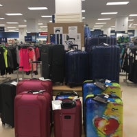 Photo taken at Marshalls by Cesar C. on 1/19/2017