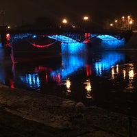 Foto tirada no(a) Žvėryno tiltas | Žvėrynas bridge por Ievuzh em 2/26/2017