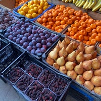 Photo taken at Dezertirebi Agrarian Market | დეზერტირების აგრარული  ბაზარი by Ievuzh on 2/12/2023