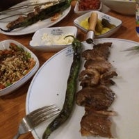 Das Foto wurde bei Kebap Diyarı Restaurant von Eda k. am 1/16/2018 aufgenommen
