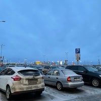 Photo taken at парковка гипермаркета «Globus» by Алиса В. on 3/21/2021