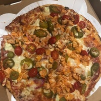 Foto scattata a Pieology Pizzeria Balboa Mesa, San Diego, CA da Keeks B. il 9/1/2018