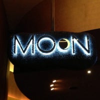 รูปภาพถ่ายที่ Moon Nightclub โดย Rachael C. เมื่อ 5/24/2013