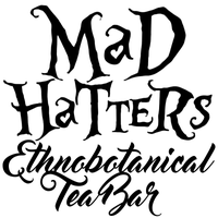 1/10/2017 tarihinde Mad Hatters Ethnobotanical Tea Barziyaretçi tarafından Mad Hatters Ethnobotanical Tea Bar'de çekilen fotoğraf