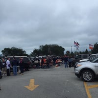 Photo taken at Chicago Bears Ultimate Tailgate by _S_ M. on 10/4/2015