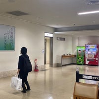 Photo taken at Gate 28 A B C by 𓇼Meg 𓆉 on 2/15/2024