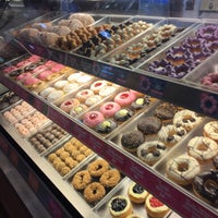 Photo taken at DUNKIN&amp;#39; DONUT by Bow M. on 4/10/2017