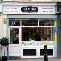 4/28/2014 tarihinde Bloom Perfumeryziyaretçi tarafından Bloom Perfumery'de çekilen fotoğraf