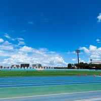 Photo taken at 葛飾区奥戸総合スポーツセンター陸上競技場 by Taiga S. on 8/6/2023