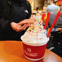 Photo taken at Cold Stone Creamery by Taiga S. on 4/30/2019