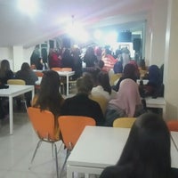 12/20/2015에 Tansu E.님이 Bilgiseli Kız Öğrenci Yurdu에서 찍은 사진