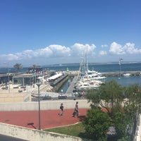 Das Foto wurde bei Porto de Recreio de Oeiras von Jaqueline C. am 5/26/2016 aufgenommen