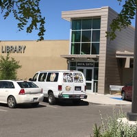 รูปภาพถ่ายที่ Mesa County Libraries โดย RunAway B. เมื่อ 5/24/2017