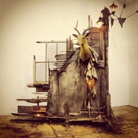 11/18/2012にNicky D.がFitzroy Galleryで撮った写真