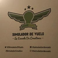 Photo taken at Simulador de Vuelo Escuela de Creatividad Publicitaria. by Laura Mar on 5/22/2018