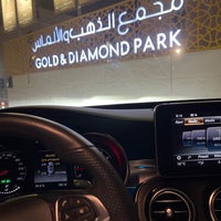 Photo taken at Gold &amp;amp; Diamond Park مجمع الذهب والألماس by Abdulrahman B. on 4/30/2022
