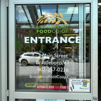 รูปภาพถ่ายที่ Brattleboro Food Co-op โดย Tracy L. เมื่อ 8/14/2023