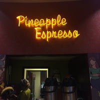Foto tomada en Pineapple Espresso &amp;amp; Bar  por Trevor K. el 2/11/2015