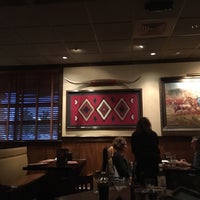 Photo taken at LongHorn Steakhouse by Ivan G. on 5/29/2016