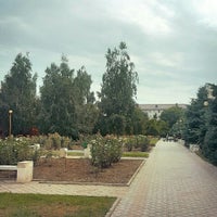 Photo taken at Парк Нефтяников by Кристиан М. on 7/24/2017