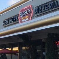 Photo prise au Russo new york pizzeria par Gus S. le5/14/2017