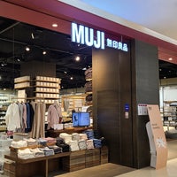 Photo taken at MUJI (มูจิ) 無印良品 by Blue on 1/23/2023