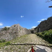 Photo taken at Nakagusuku Castle Ruins by たなそにっく on 3/20/2024