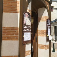 Foto diambil di Pâtisserie Bigot oleh Olivier L. pada 5/24/2020