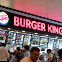 Photo taken at Burger King by Leandro C. on 2/24/2012