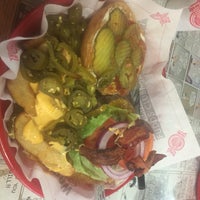 Photo taken at Fuddruckers by Gaby B. on 8/9/2017