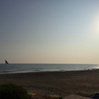 8/4/2016 tarihinde Anastasia L.ziyaretçi tarafından Pilot Beach Resort'de çekilen fotoğraf