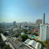 Photo taken at Millennium Hilton Bangkok by Chun on 3/6/2024