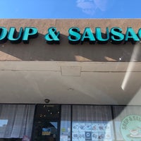 9/5/2022 tarihinde Mary Ellen R.ziyaretçi tarafından Soup &amp;amp; Sausage Bistro'de çekilen fotoğraf