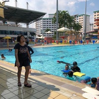Photo taken at Choa Chu Kang Swimming Complex by Huiyi on 1/7/2018