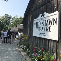 Photo taken at Jacob&amp;#39;s Pillow Dance Festival by Ming Min H. on 8/26/2017